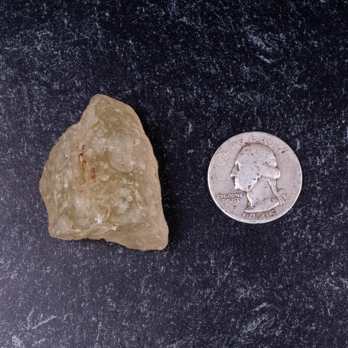 Libyan Desert Glass 21.34 g 42x29x17mm