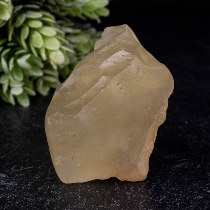Libyan Desert Glass 45.43 g 52x42x35mm