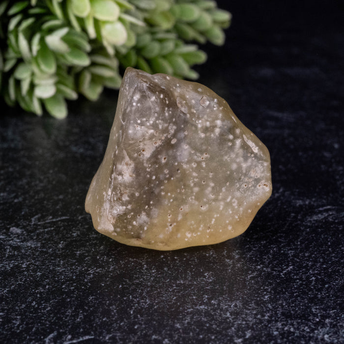 Libyan Desert Glass 22.42 g 32x30x21mm