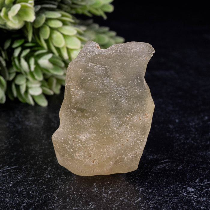 Libyan Desert Glass 28.86 g 43x30x15mm