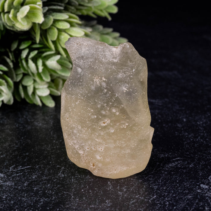 Libyan Desert Glass 28.86 g 43x30x15mm