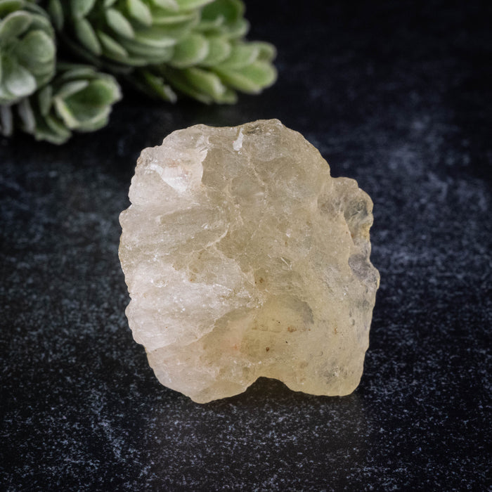 Libyan Desert Glass 18.87 g 36x34x20mm