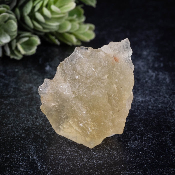 Libyan Desert Glass 18.87 g 36x34x20mm