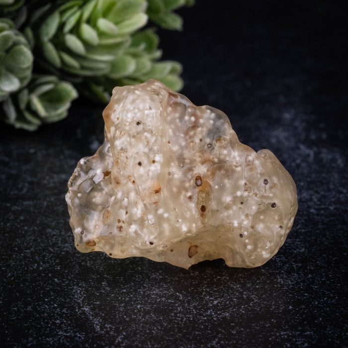 Libyan Desert Glass 14.22 g 36x31x18mm