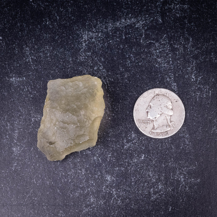 Libyan Desert Glass 22.68 g 37x33x19mm