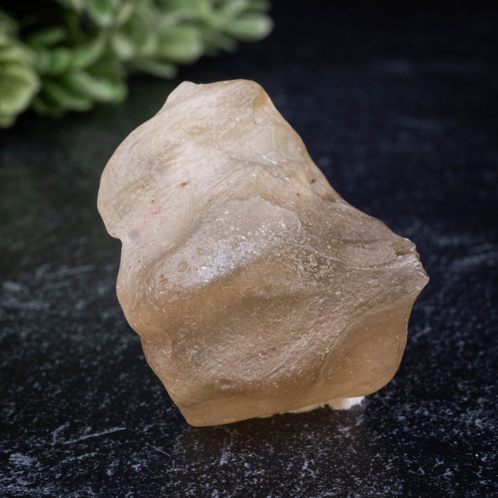 Libyan Desert Glass 22.16 g 34x28x23mm