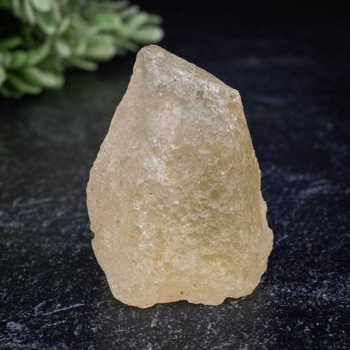 Libyan Desert Glass 24.23 g 33x29x24mm