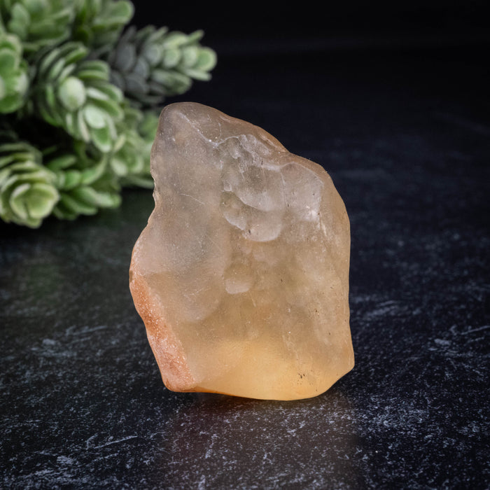 Libyan Desert Glass 28.44 g 44x34x19mm