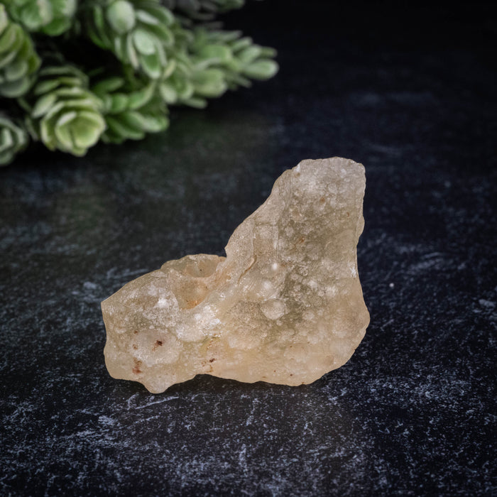 Libyan Desert Glass 24.77 g 38x36x25mm
