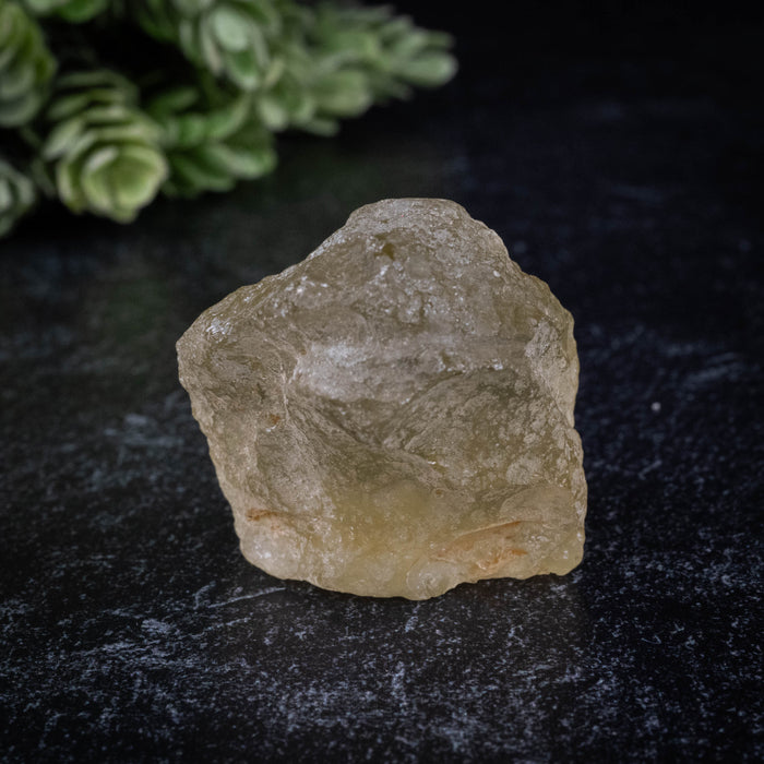 Libyan Desert Glass 28.75 g 39x32x22mm