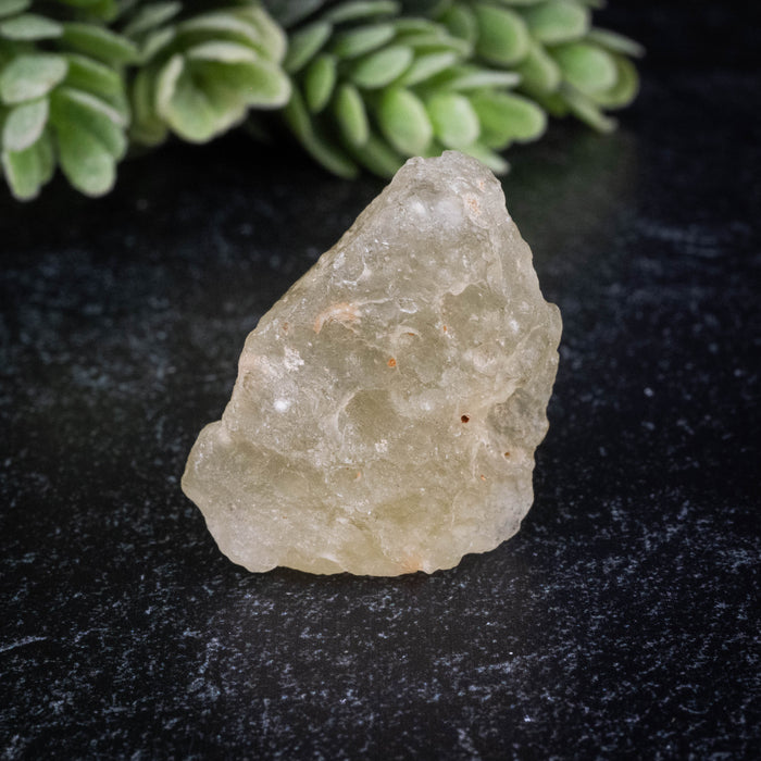 Libyan Desert Glass 10.99 g 28x25x19mm