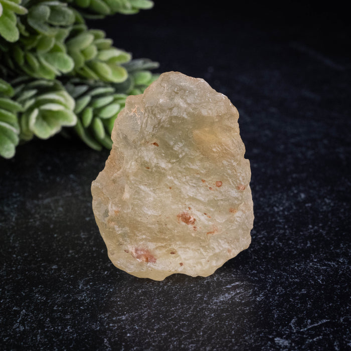 Libyan Desert Glass 22.01 g 44x32x18mm