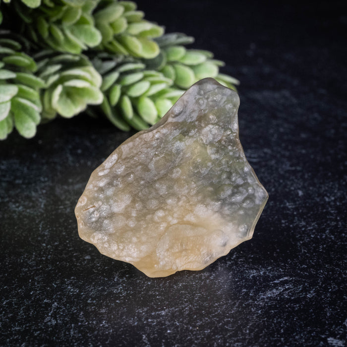 Libyan Desert Glass 10.13 g 37x30x12mm