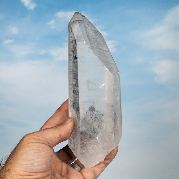 Lemurian Seed Quartz Crystal with Phantom 788 g 184x66mm