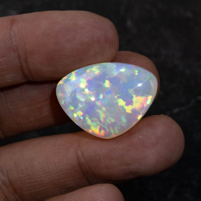 Ethiopian Opal 32.90 ct 27x20x12mm AA+