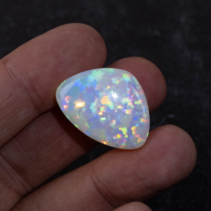 Ethiopian Opal 32.90 ct 27x20x12mm AA+