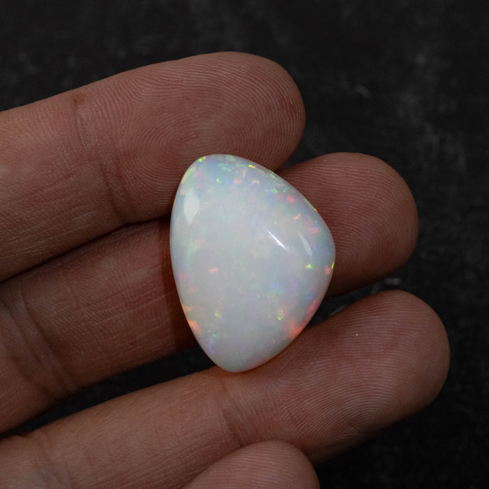 Ethiopian Opal 32.90 ct 27x20x12mm AA+