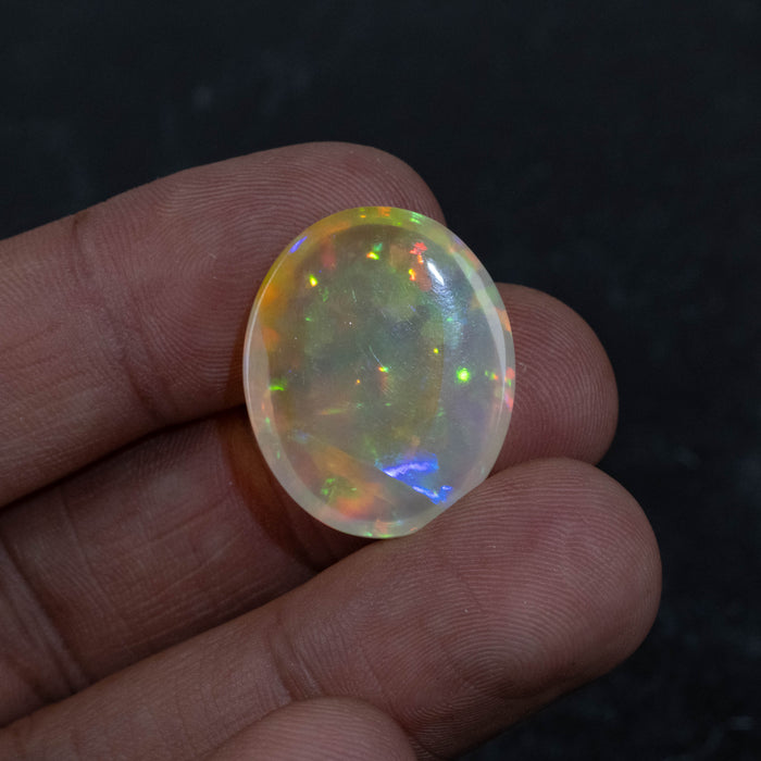 Ethiopian Opal 25 ct 24x20x9mm
