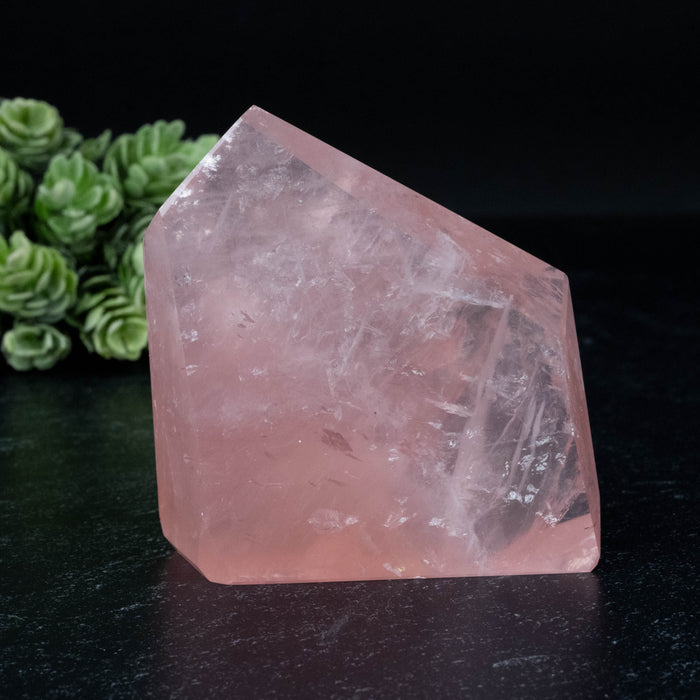 Rose Quartz 207 g 69x70mm