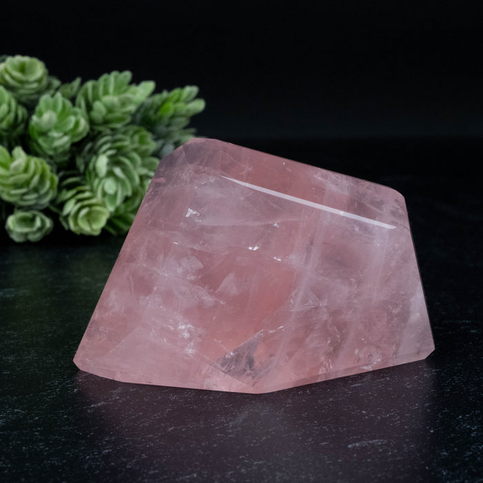 Rose Quartz 233 g 84x58mm