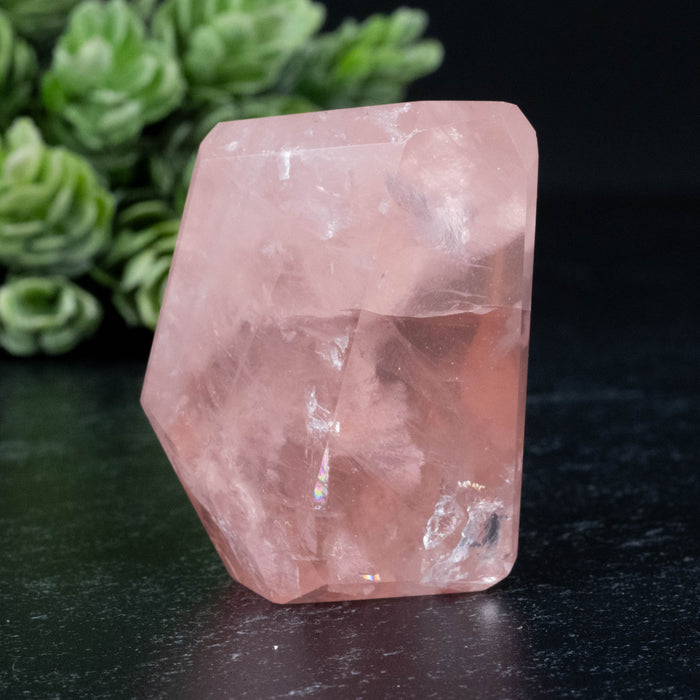 Rose Quartz 68 g 43x36mm