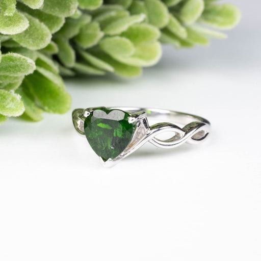 Chrome Diopside Ring 7mm Size 7 - InnerVision Crystals