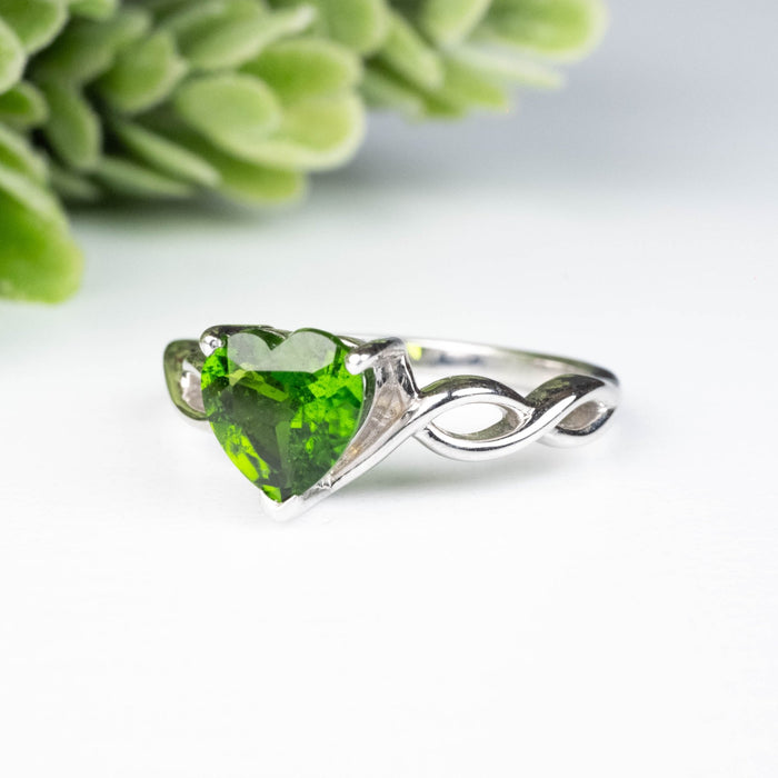 Chrome Diopside Ring 7mm Size 7 - InnerVision Crystals