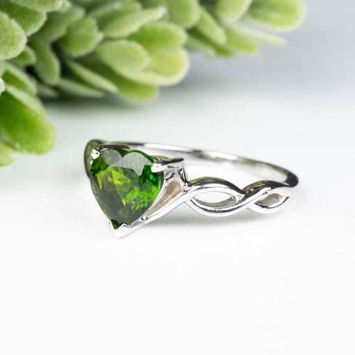 Chrome Diopside Ring 7mm Size 8 - InnerVision Crystals