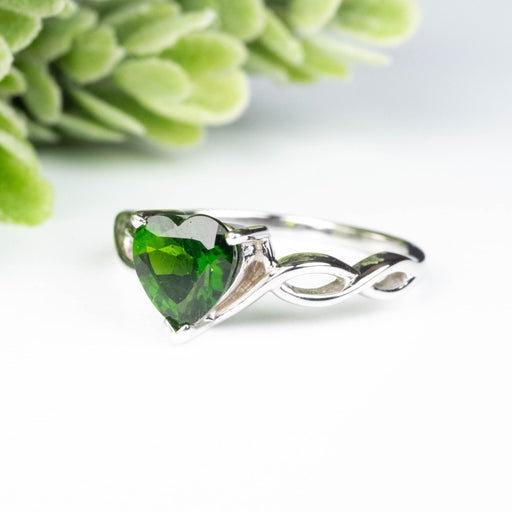 Chrome Diopside Ring 7mm Size 8 - InnerVision Crystals