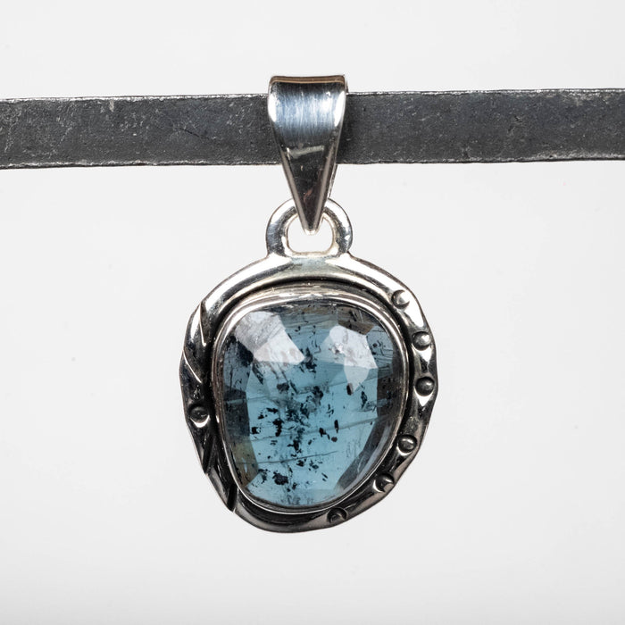 Kyanite Pendant 4.10 g 27x15mm .925 Silver - InnerVision Crystals