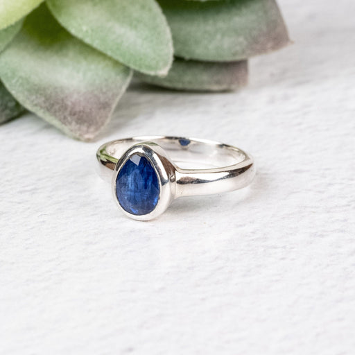 Kyanite Ring 9x7mm size 8 - InnerVision Crystals