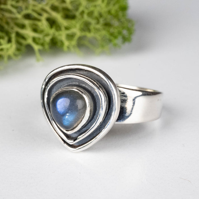 Labradorite Ring 6mm Size 6 .925 Silver - InnerVision Crystals