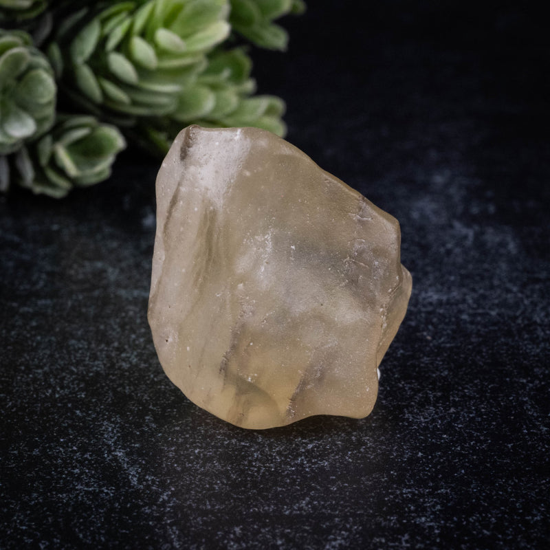 Libyan Desert Glass 17.38 g 32x30x17mm - InnerVision Crystals