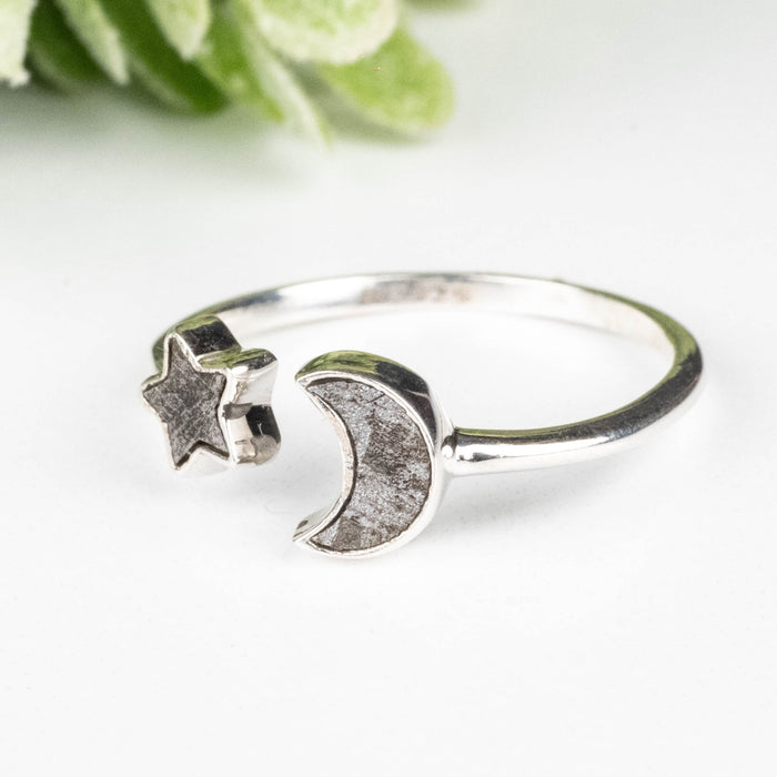 Muonionalusta Meteorite 5/7mm Moon & Star Ring .925 Silver - InnerVision Crystals