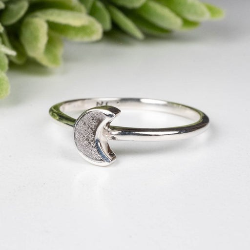 Muonionalusta Meteorite 7x5mm Moon Ring .925 Silver - InnerVision Crystals