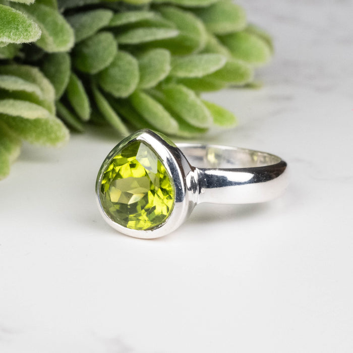 Peridot Ring 10mm Size 6 - InnerVision Crystals