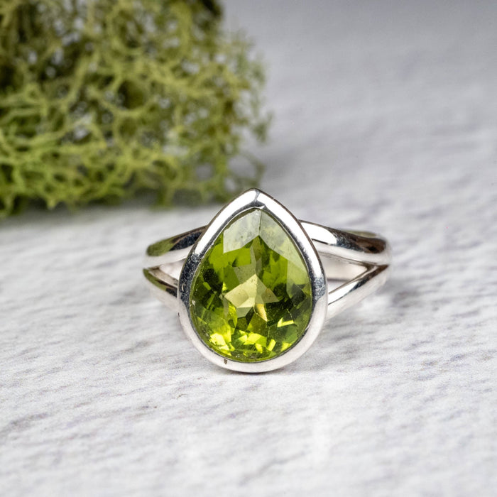 Peridot Ring 10x8mm Size 4 .925 Silver - InnerVision Crystals