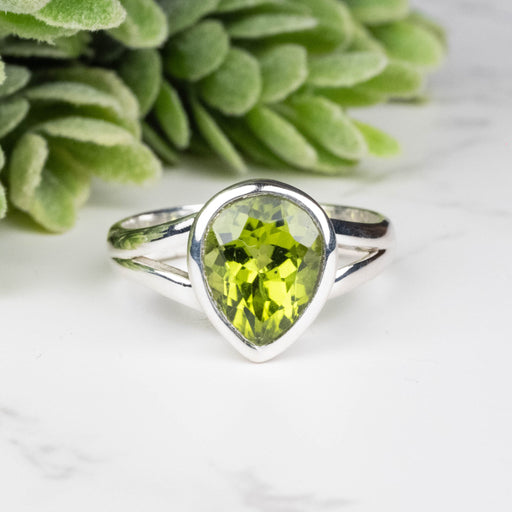 Peridot Ring 10x8mm Size 8 - InnerVision Crystals