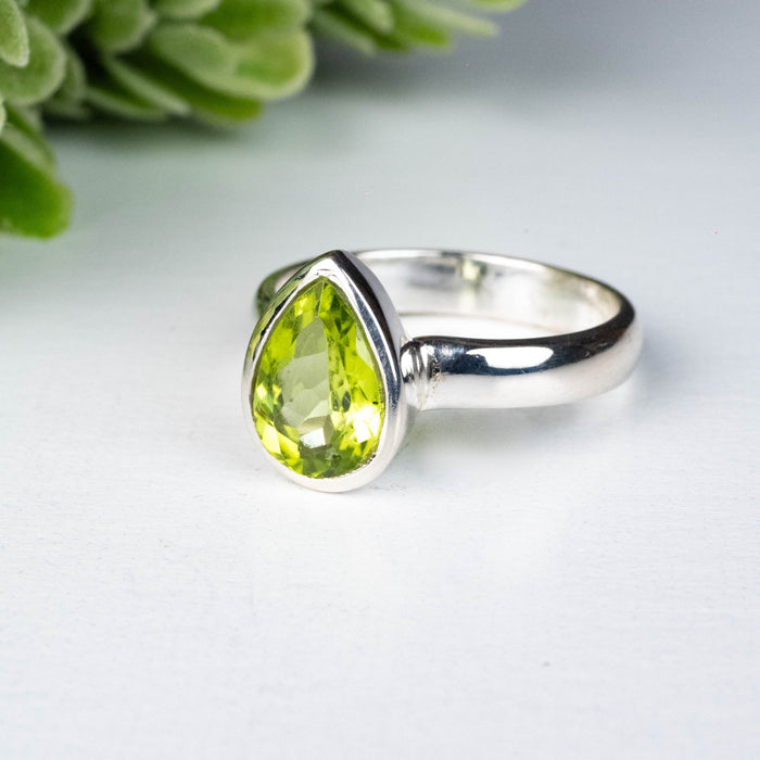 Peridot Ring 11x7mm Size 8 - InnerVision Crystals