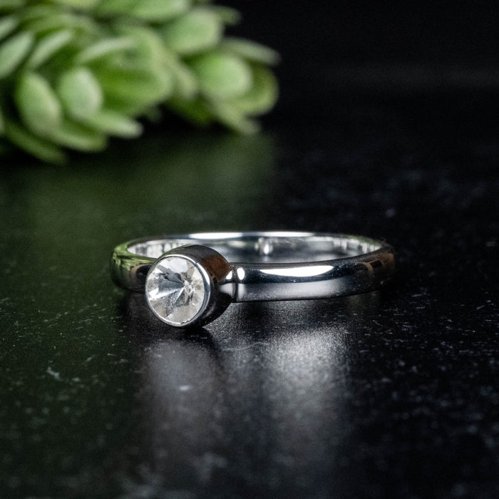 Phenakite Ring 4.5mm 0.35 ct Size 7 - InnerVision Crystals
