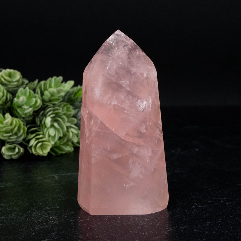 Rose Quartz 185 g 89x45mm - InnerVision Crystals