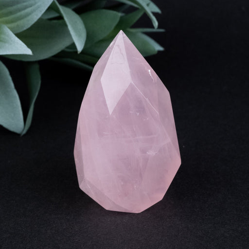 Rose Quartz Faceted Point 113 g 65x35mm - InnerVision Crystals