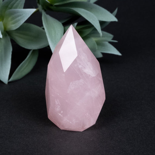 Rose Quartz Faceted Point 118 g 66x35mm - InnerVision Crystals