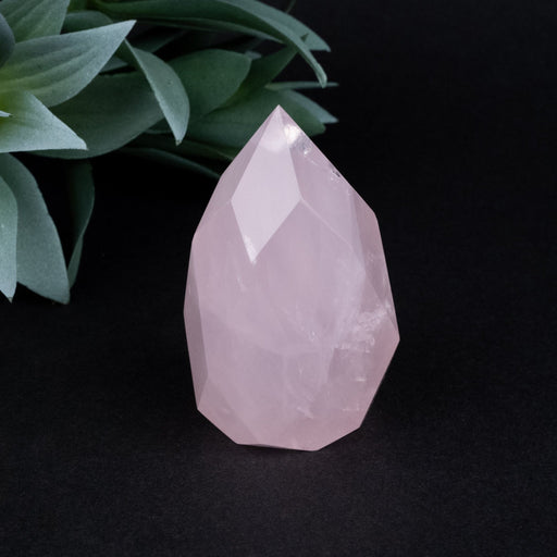 Rose Quartz Faceted Point 135 g 65x38mm - InnerVision Crystals