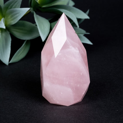 Rose Quartz Faceted Point 138 g 71x37mm - InnerVision Crystals