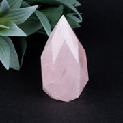 Rose Quartz Faceted Point 152 g 73x38mm - InnerVision Crystals