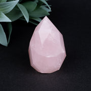 Rose Quartz Faceted Point 158 g 67x40mm - InnerVision Crystals