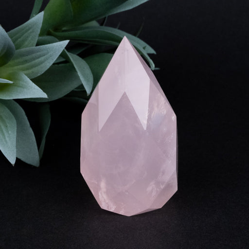 Rose Quartz Faceted Point 204 g 78x43mm - InnerVision Crystals