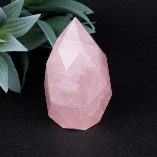 Rose Quartz Faceted Point 226 g 78x46mm - InnerVision Crystals