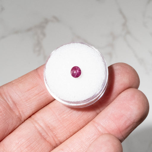Star Ruby 0.90 ct 5.5x4mm - InnerVision Crystals
